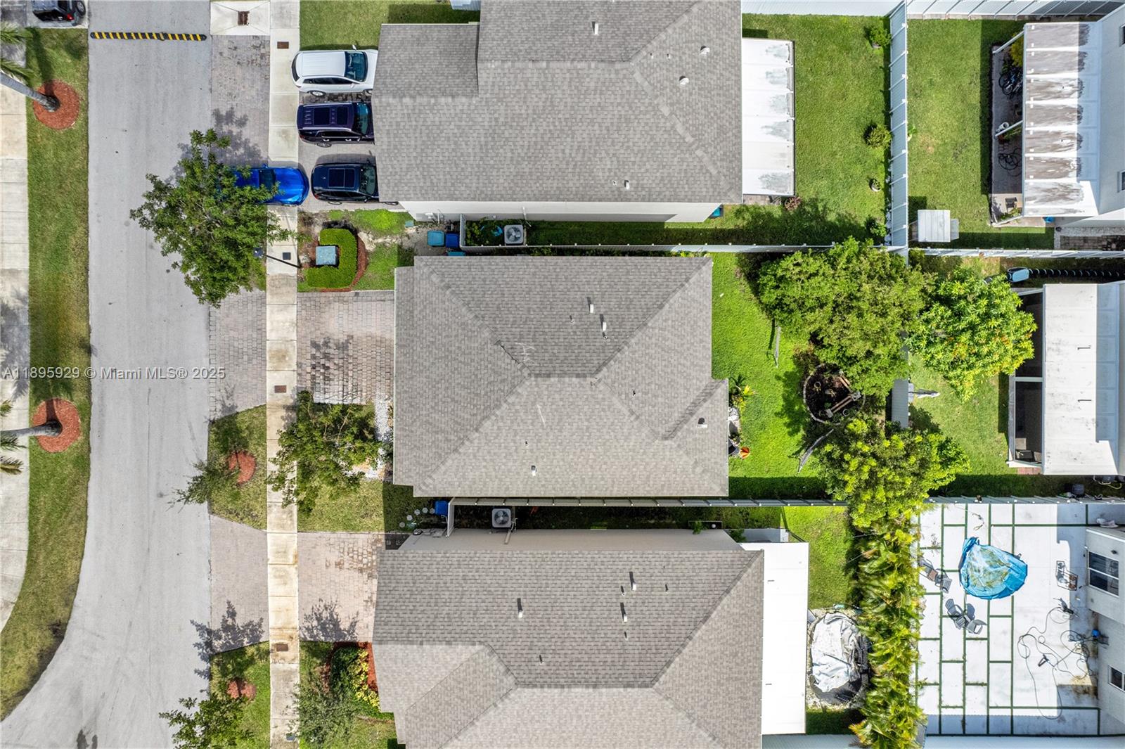 ROYAL HOMES WEST - Residential