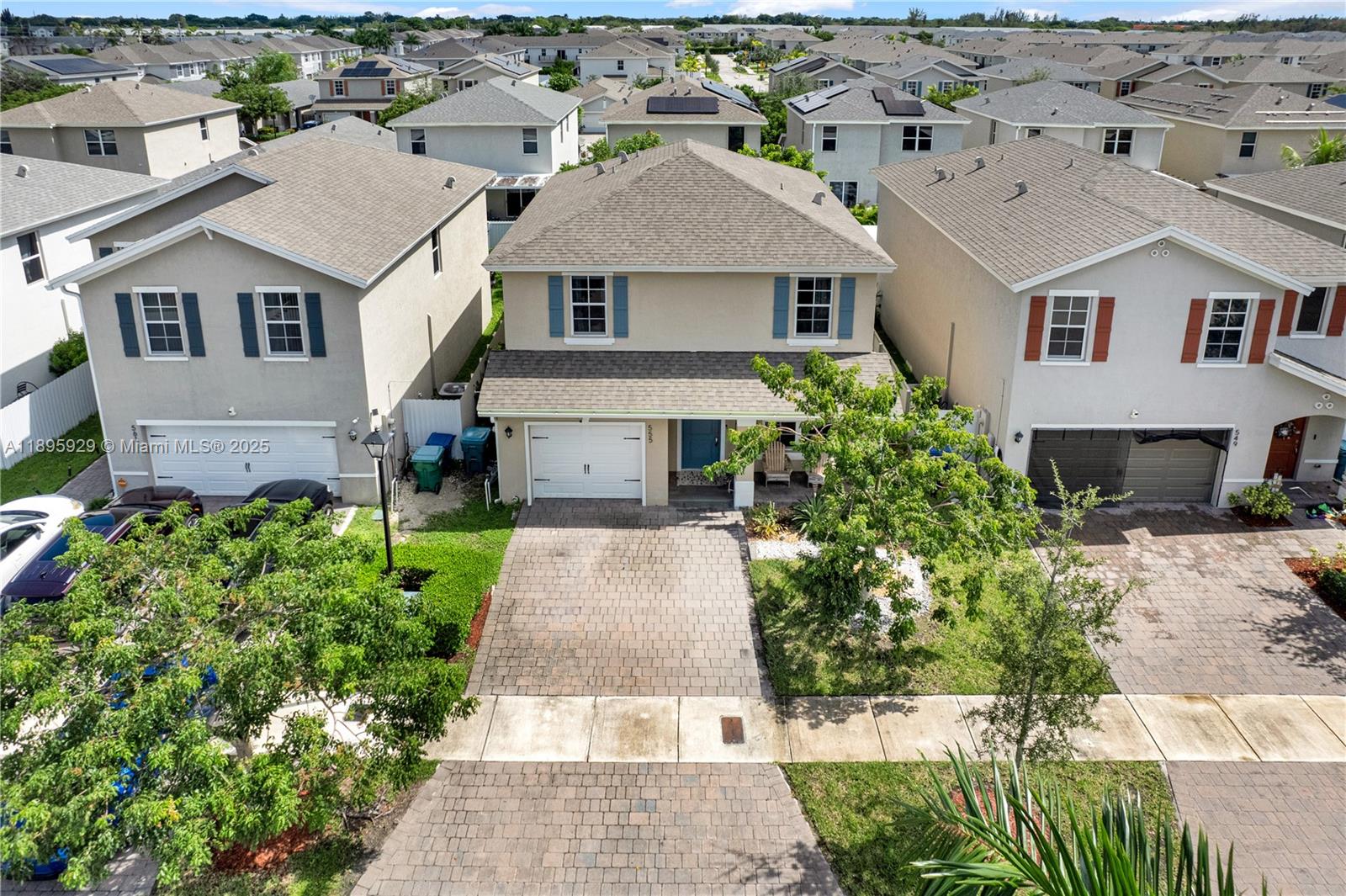 ROYAL HOMES WEST - Residential