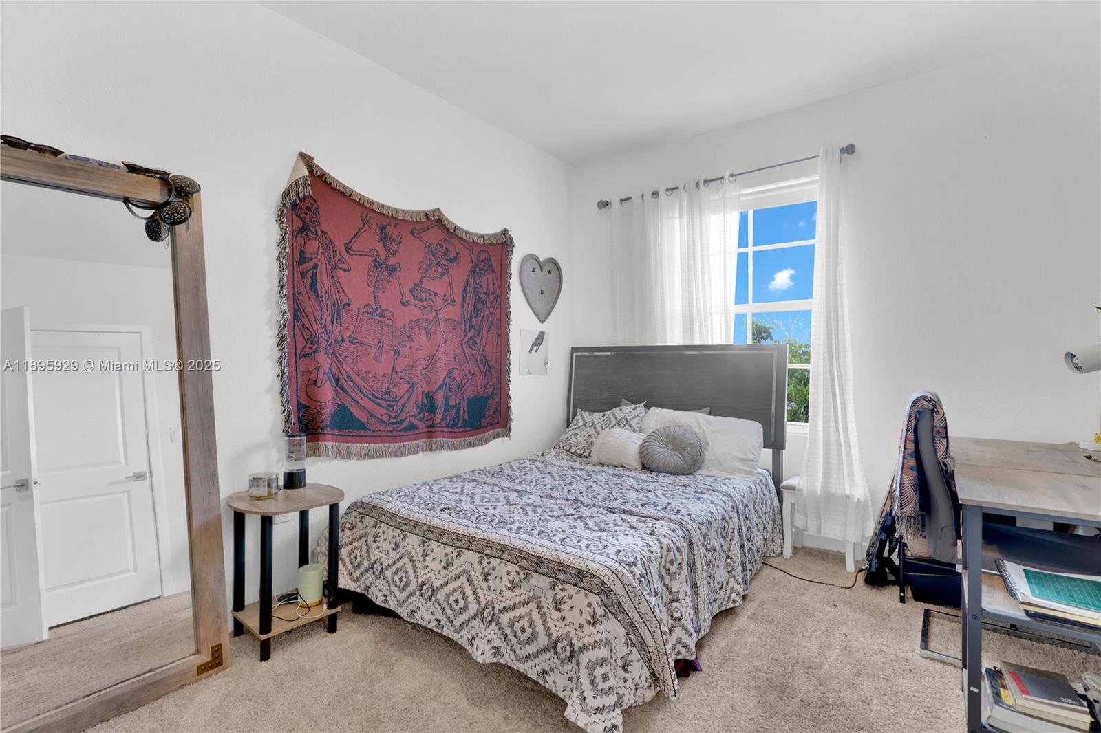 ROYAL HOMES WEST - Residential