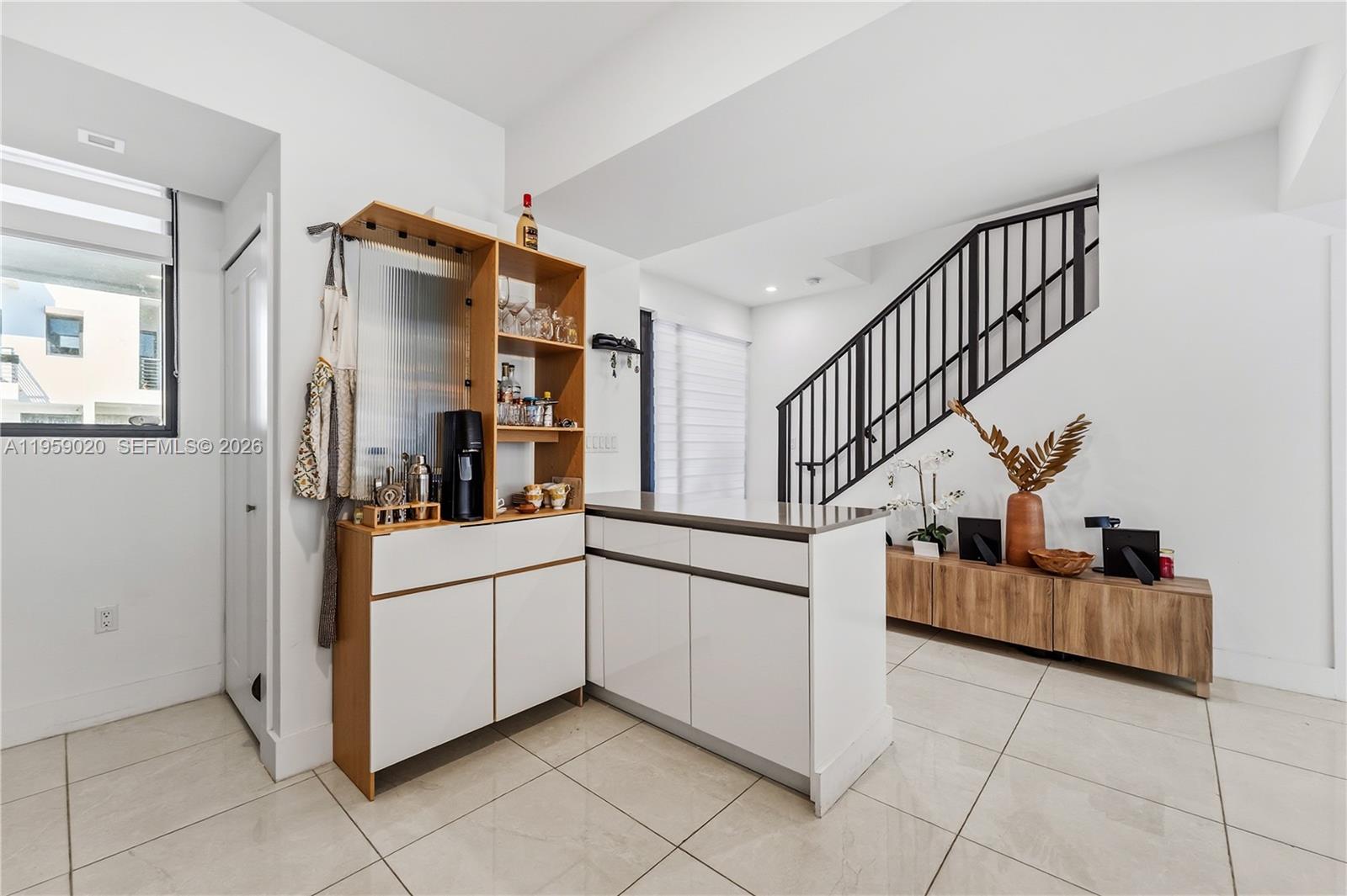 OAKS PLACE - Residential