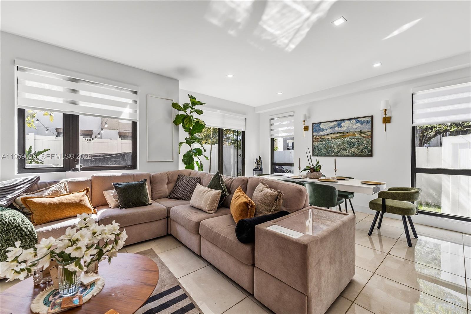 OAKS PLACE - Residential