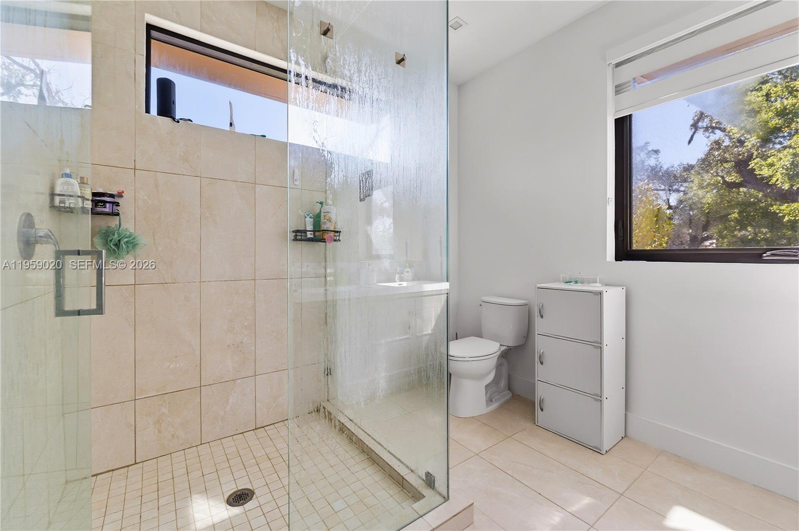 OAKS PLACE - Residential