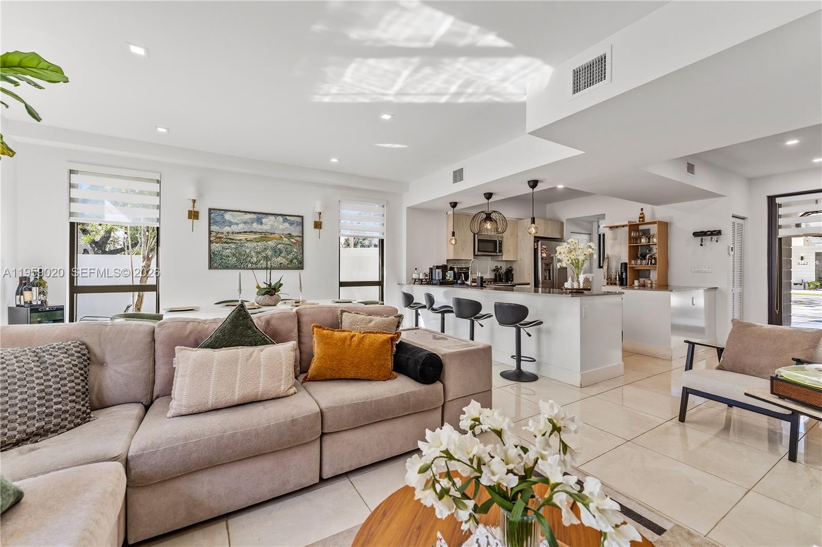 OAKS PLACE - Residential