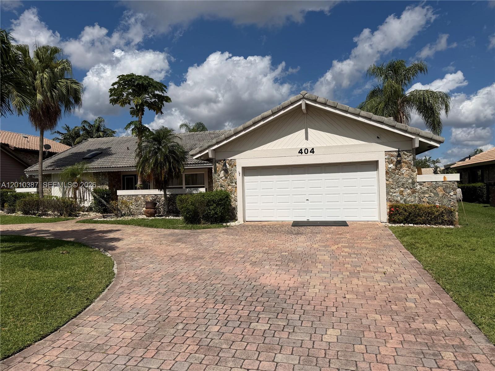 CYPRESS GLEN - Residential