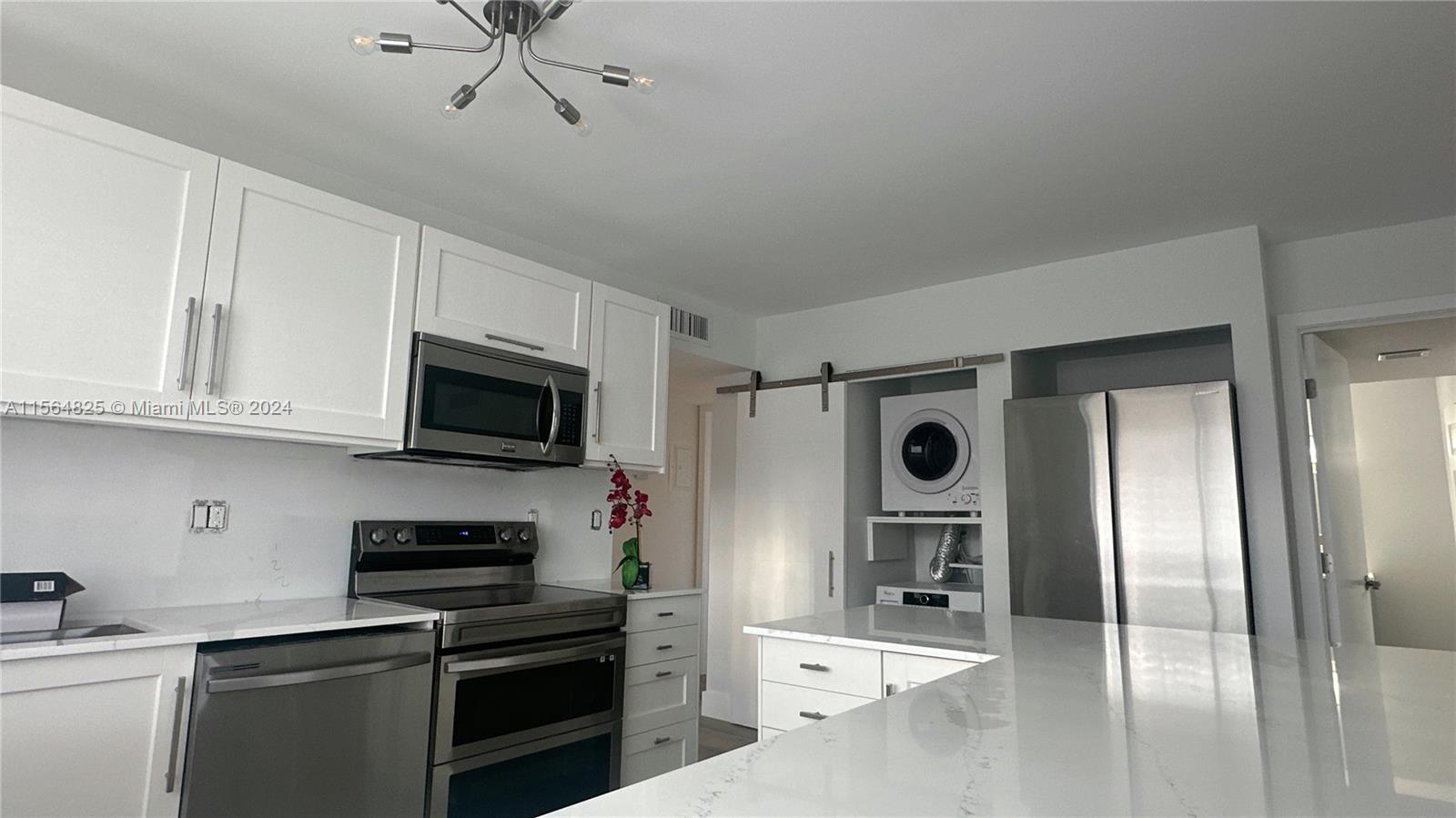 RACQUET CLUB APARTMENTS A - Residential