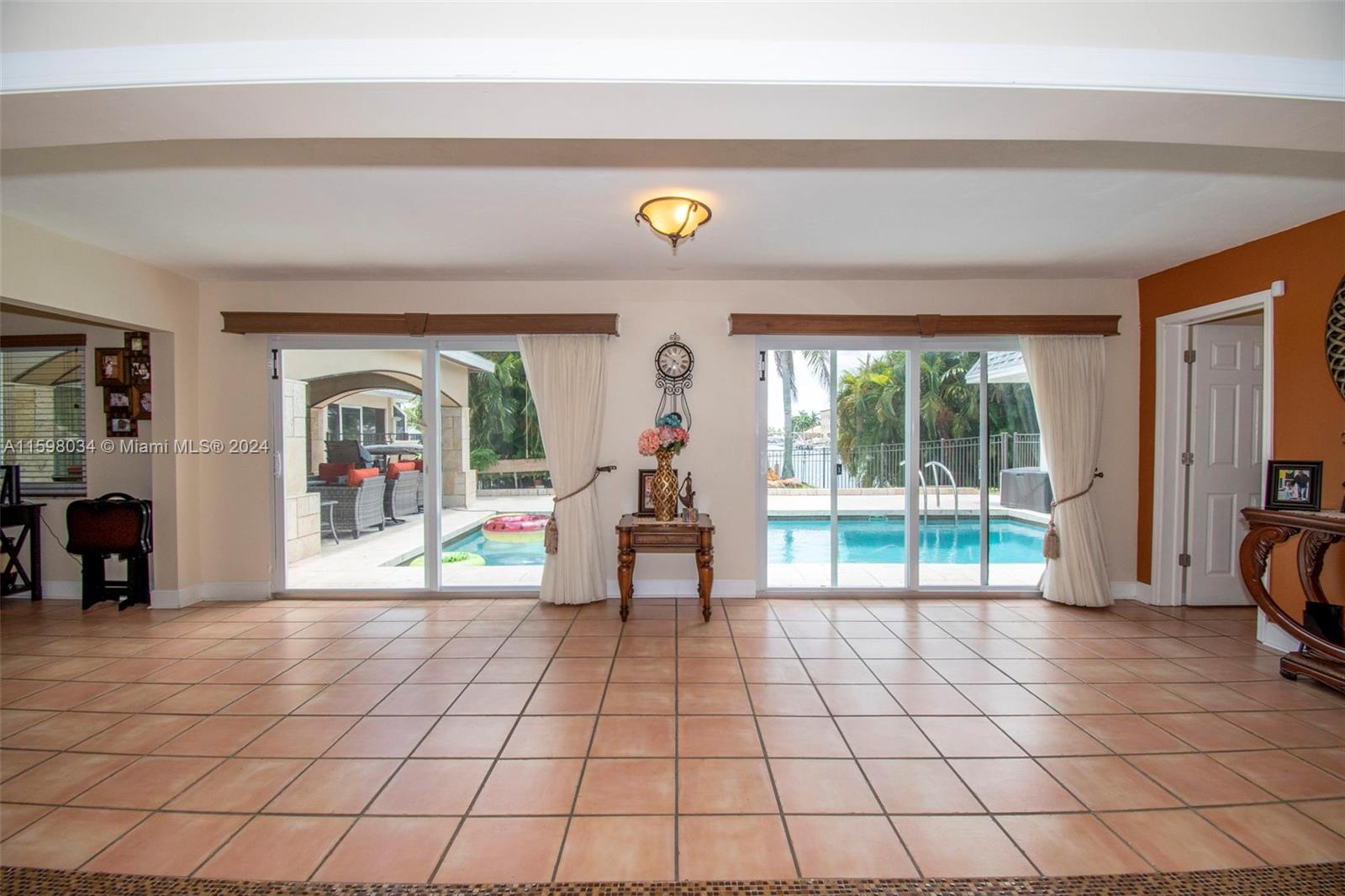 https://matrix.swflamls.co - Residential
