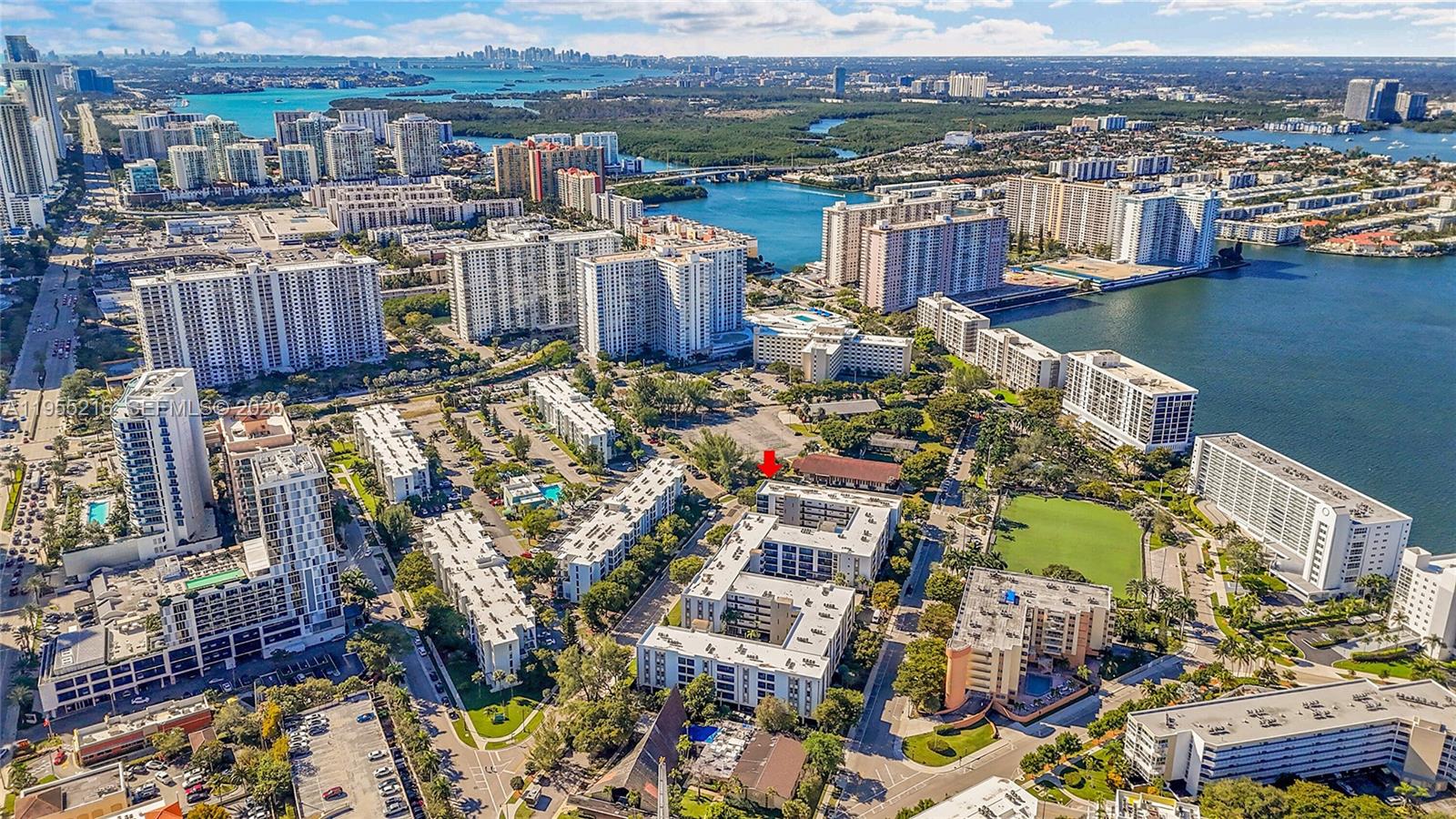 LE CARTIER CONDO - Residential
