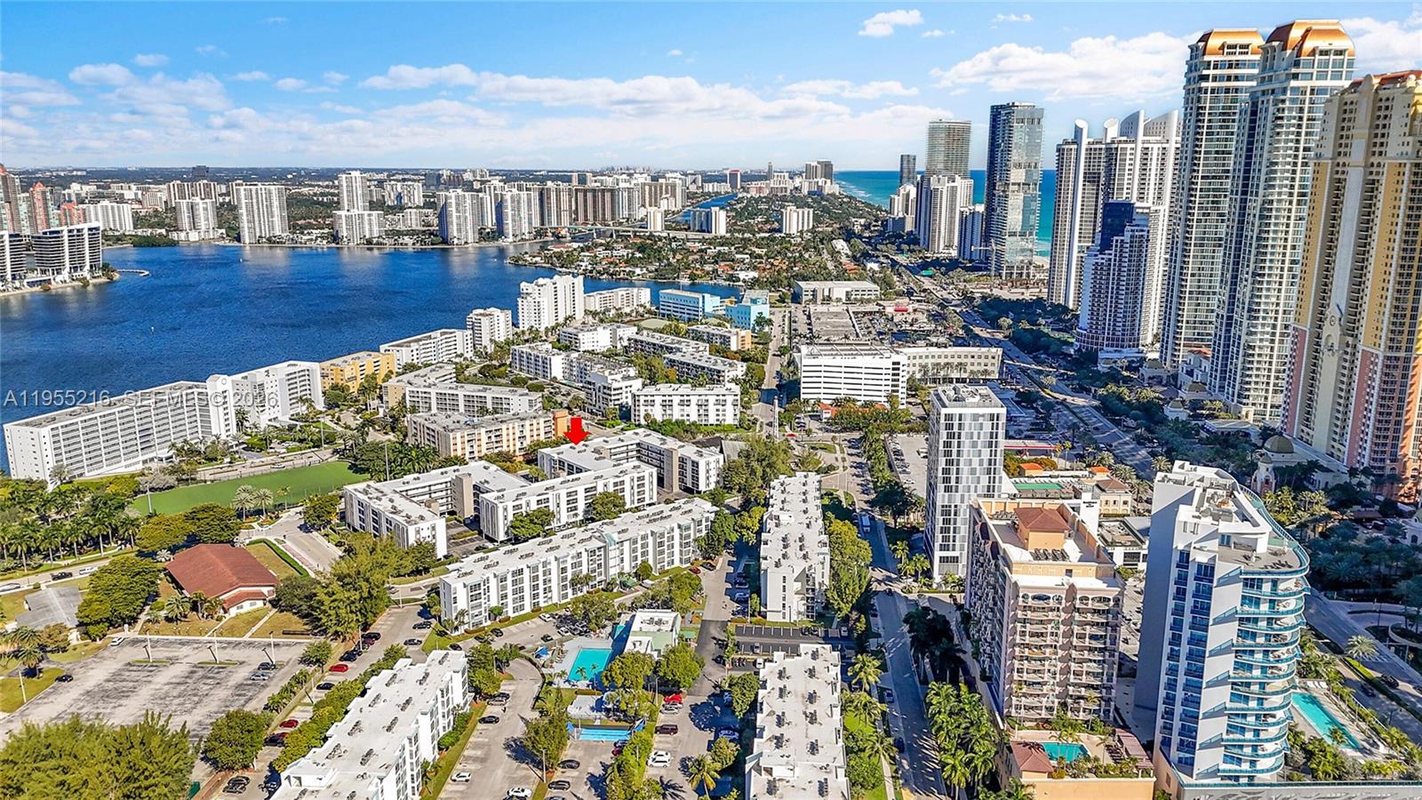 LE CARTIER CONDO - Residential