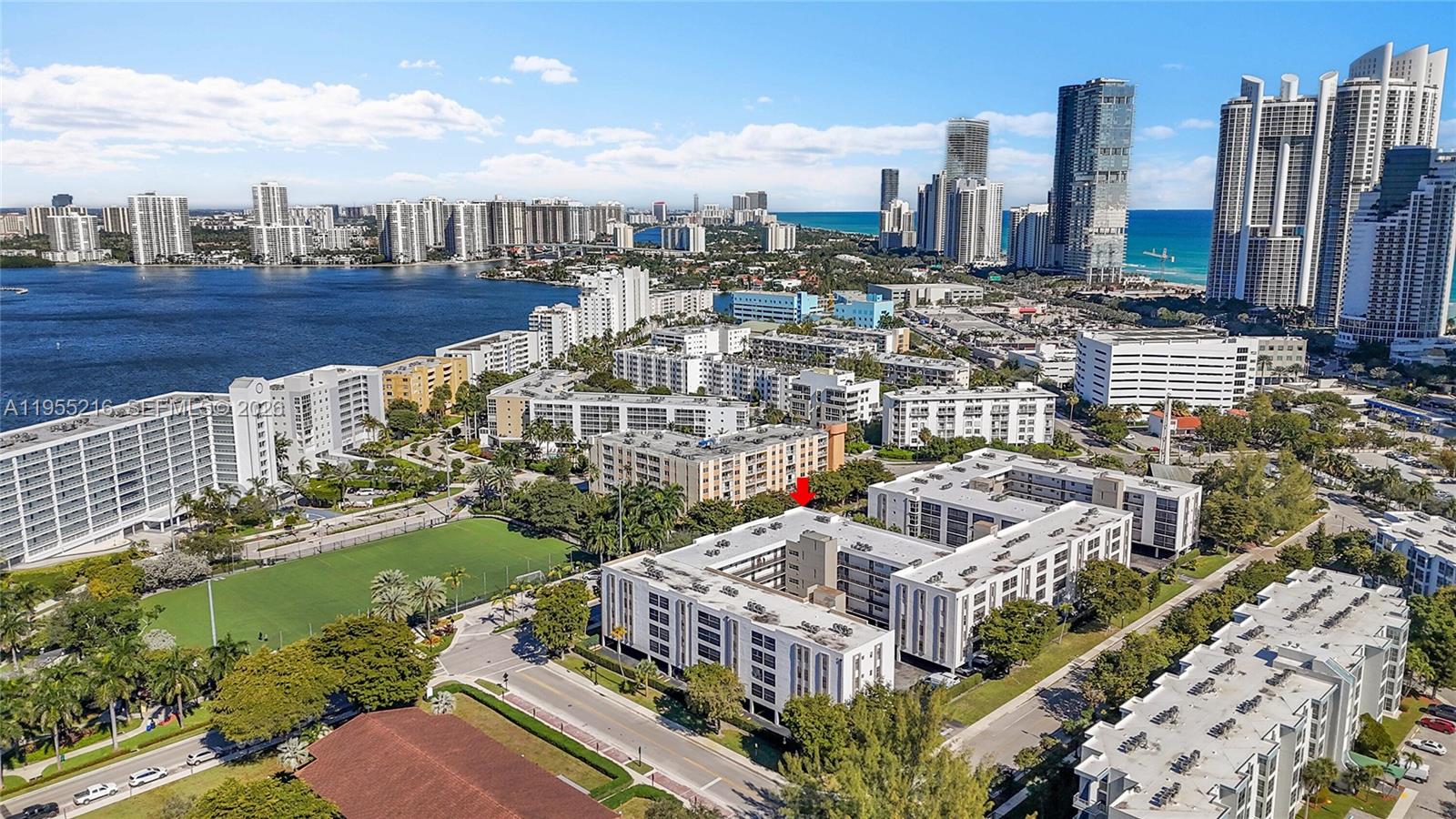 LE CARTIER CONDO - Residential