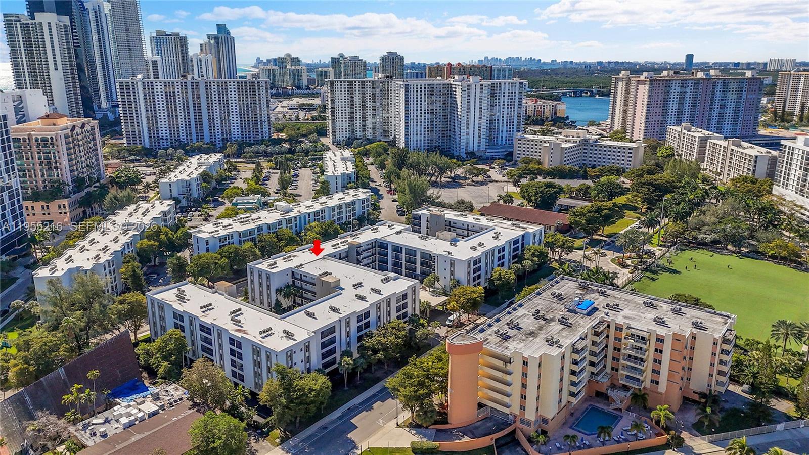 LE CARTIER CONDO - Residential