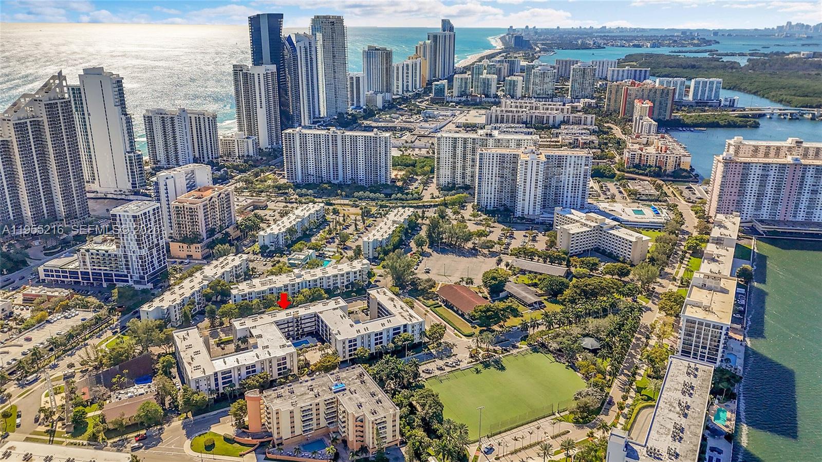 LE CARTIER CONDO - Residential