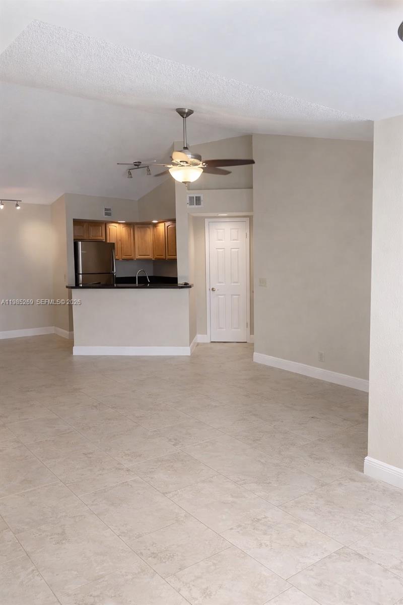 CORAL KEY CONDO - Residential