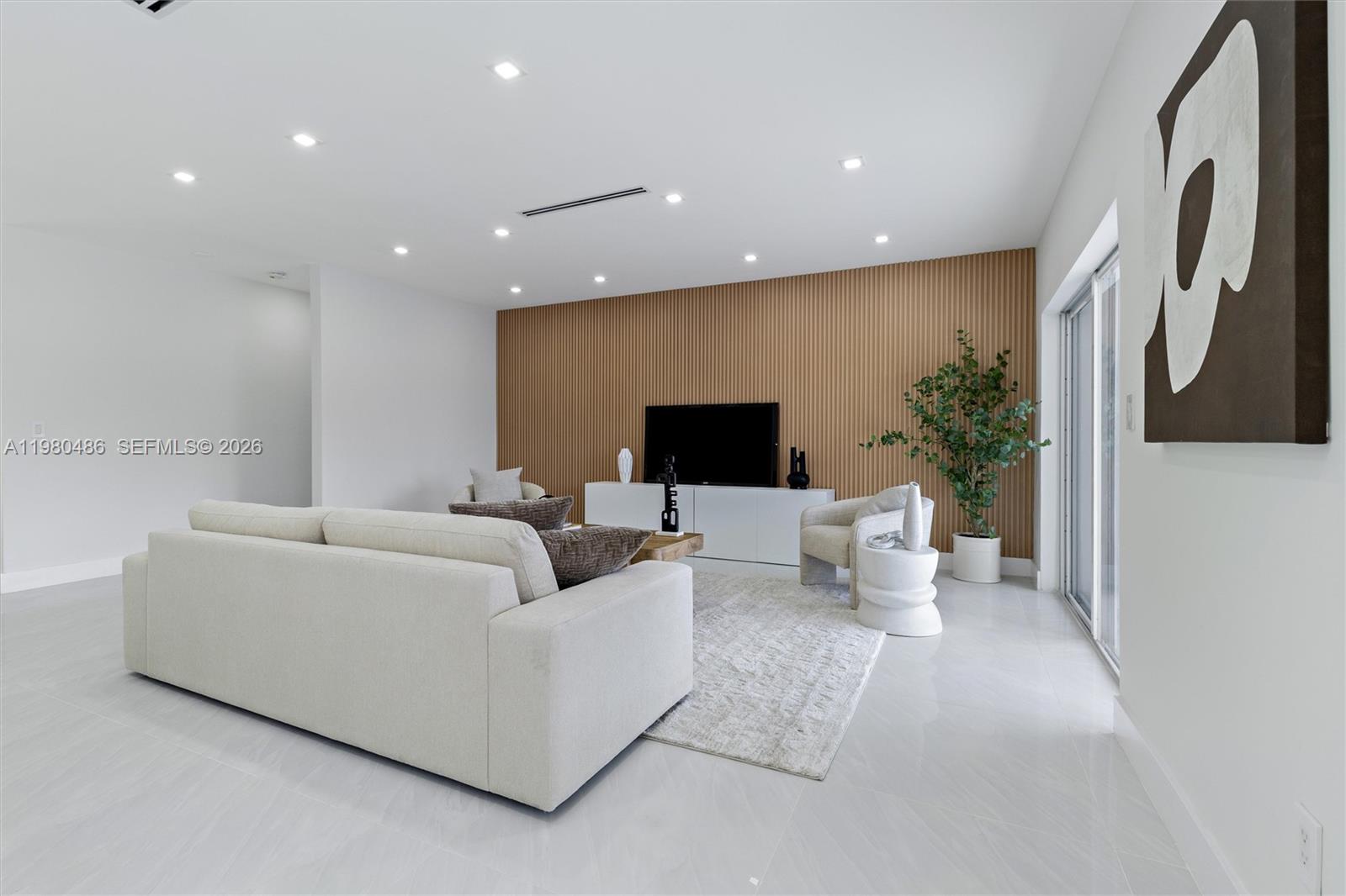 SKYLAKE MANORS - Residential