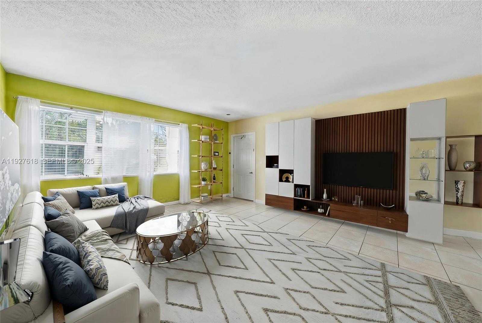 View photos, virtual tours, details... 221 SE 9th Ave 202