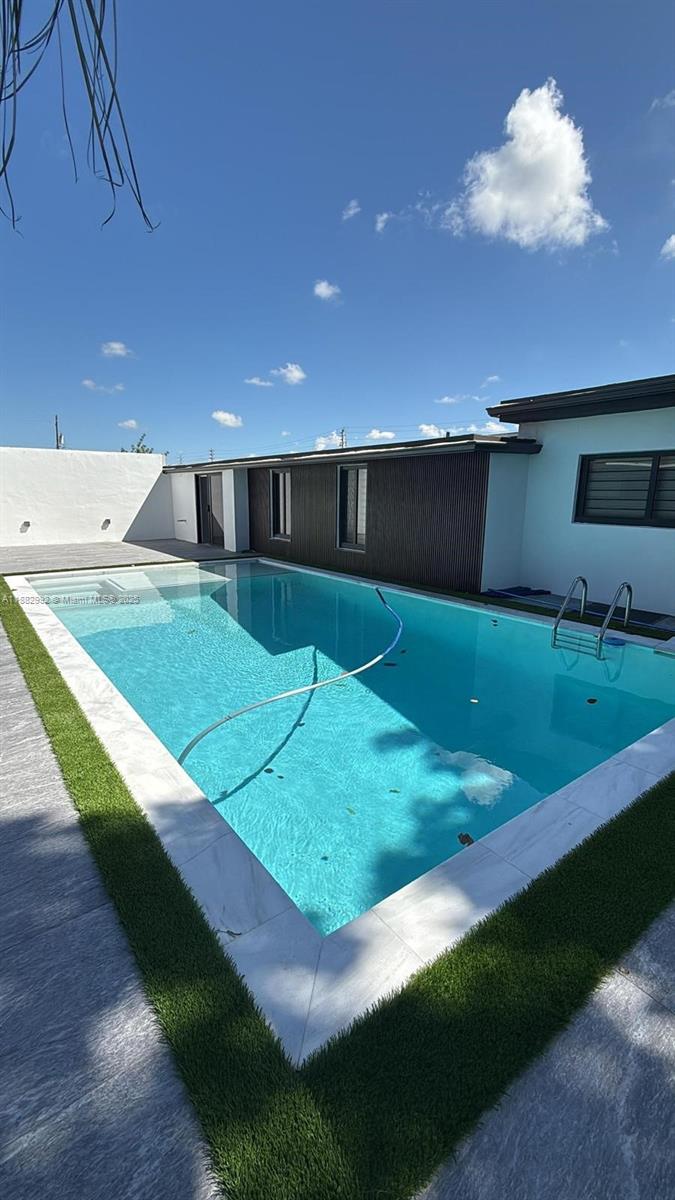 CORAVO AMD - Residential Lease