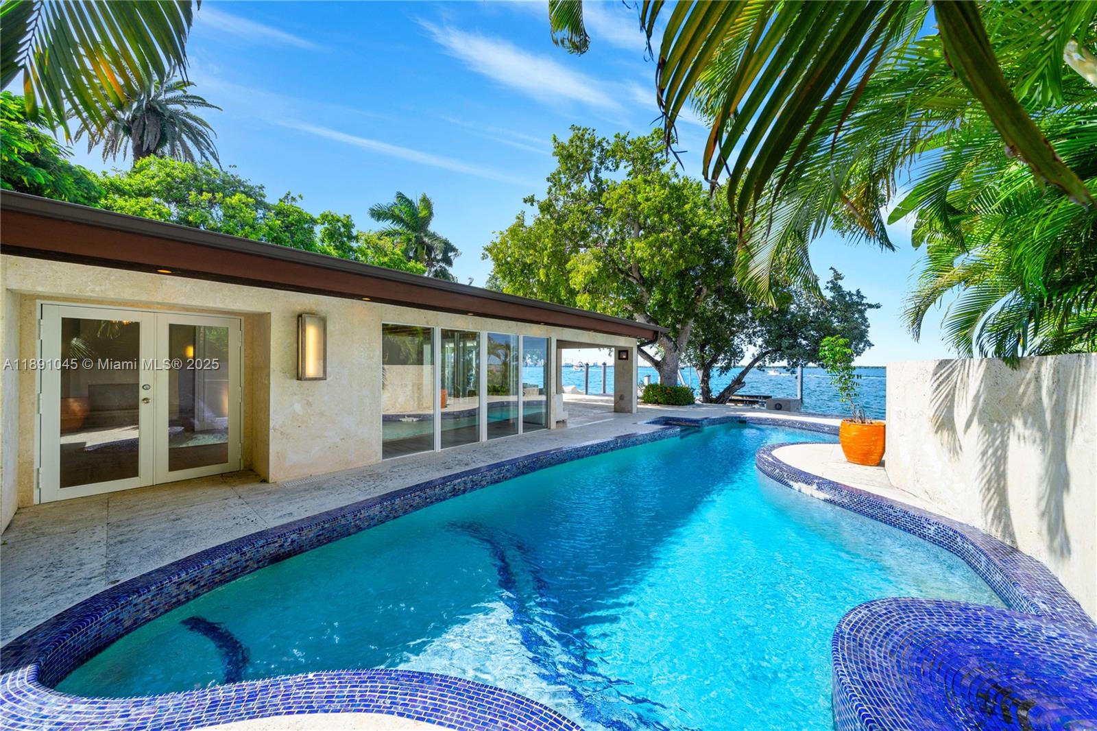 RIVO ALTO AMD - Residential