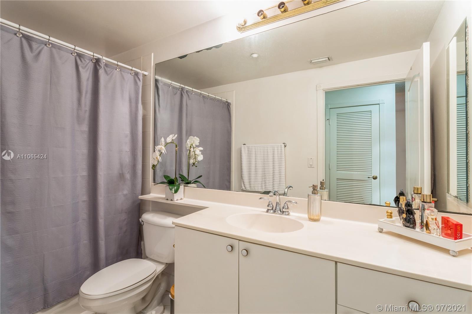 CAPTIVA CONDO B - Residential Lease