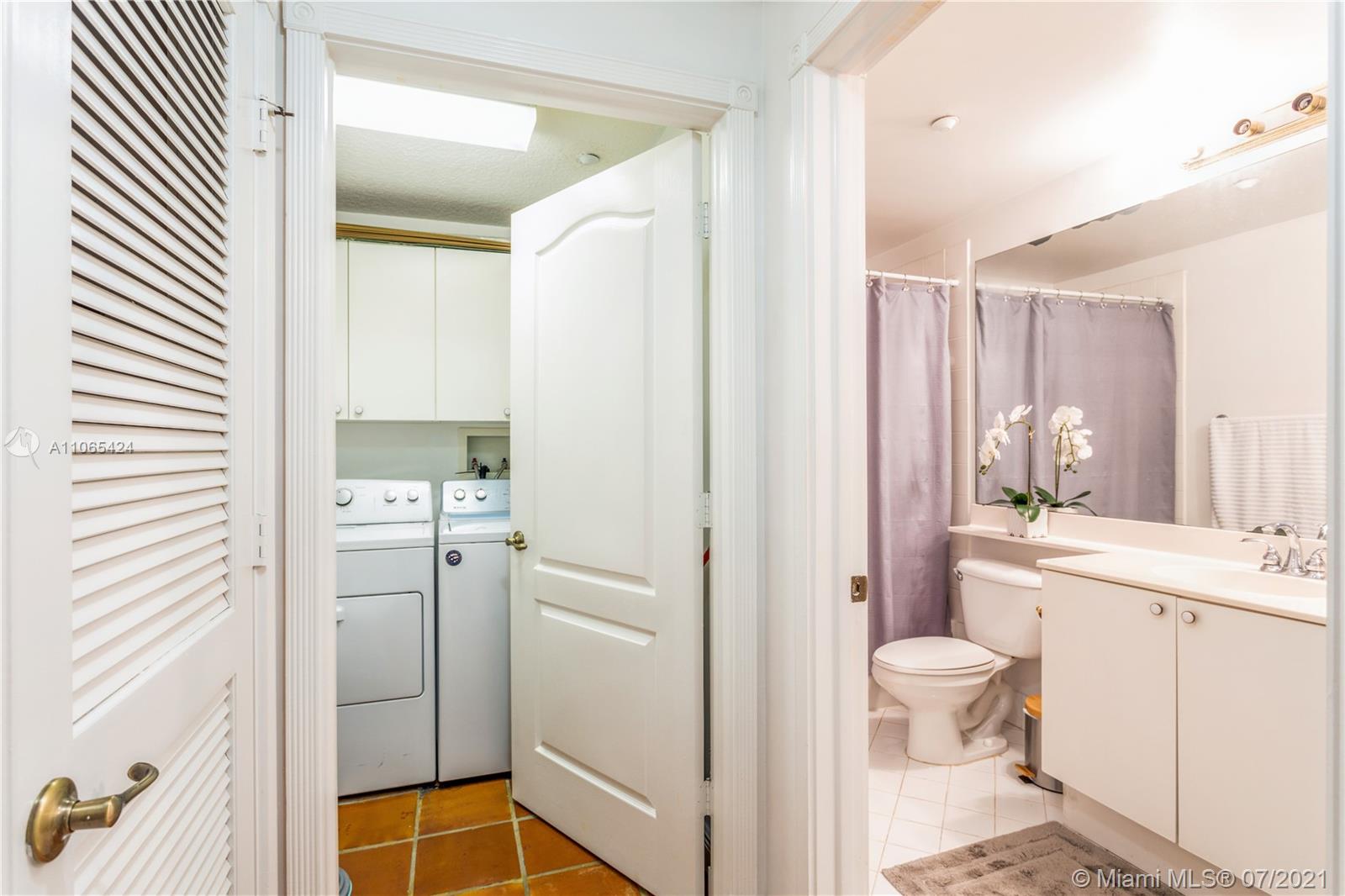 CAPTIVA CONDO B - Residential Lease