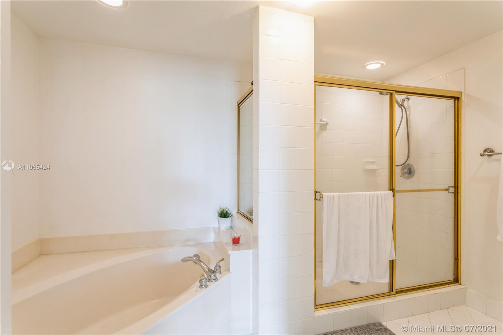 CAPTIVA CONDO B - Residential Lease