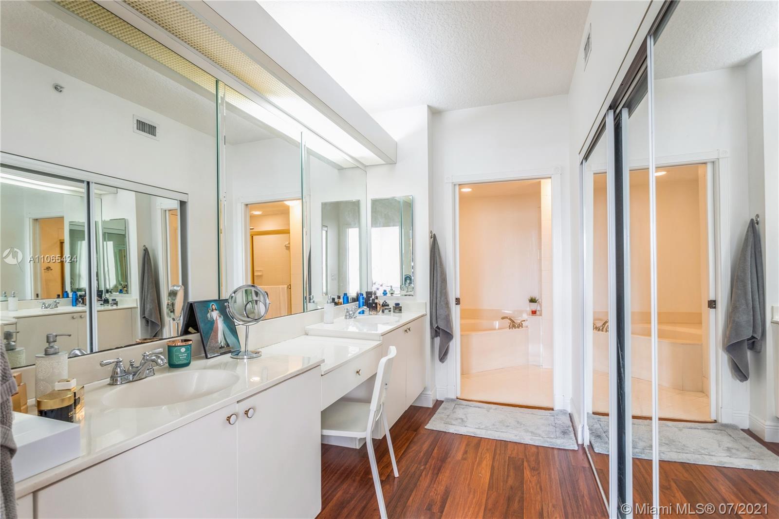 CAPTIVA CONDO B - Residential Lease