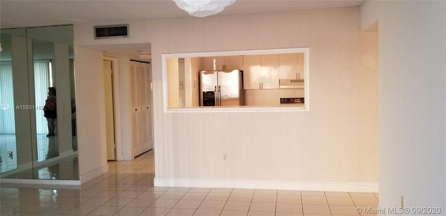 SPACIOUS AND BEAUTIFUL 2/BEDROOM 2/BATH, TILES THOUGH-OUT, OPEN KITCHEN, ENORMOUS BALCONY, AMENITIES INCLUDE 24HS SECURITY,2 HEATED POOLS, GYM, SAUNA, LIGHTED TENNIS COURTS, HOBBY ROOM, LIBRARY, BILLIARD, BASKETBALL COURT, AND MORE. GREAT PARKING SPACE. CENTRALLY LOCATED WITHIN MINUTES FROM AVENTURA MALL AND THE BEACHES. *** LANDLORD WILL PAY THE ASSOCIATION'S MOVE-IN FEE (UP $500)***