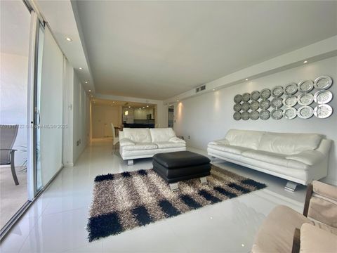 3731 N Country Club Dr 623 Aventura FL 33180