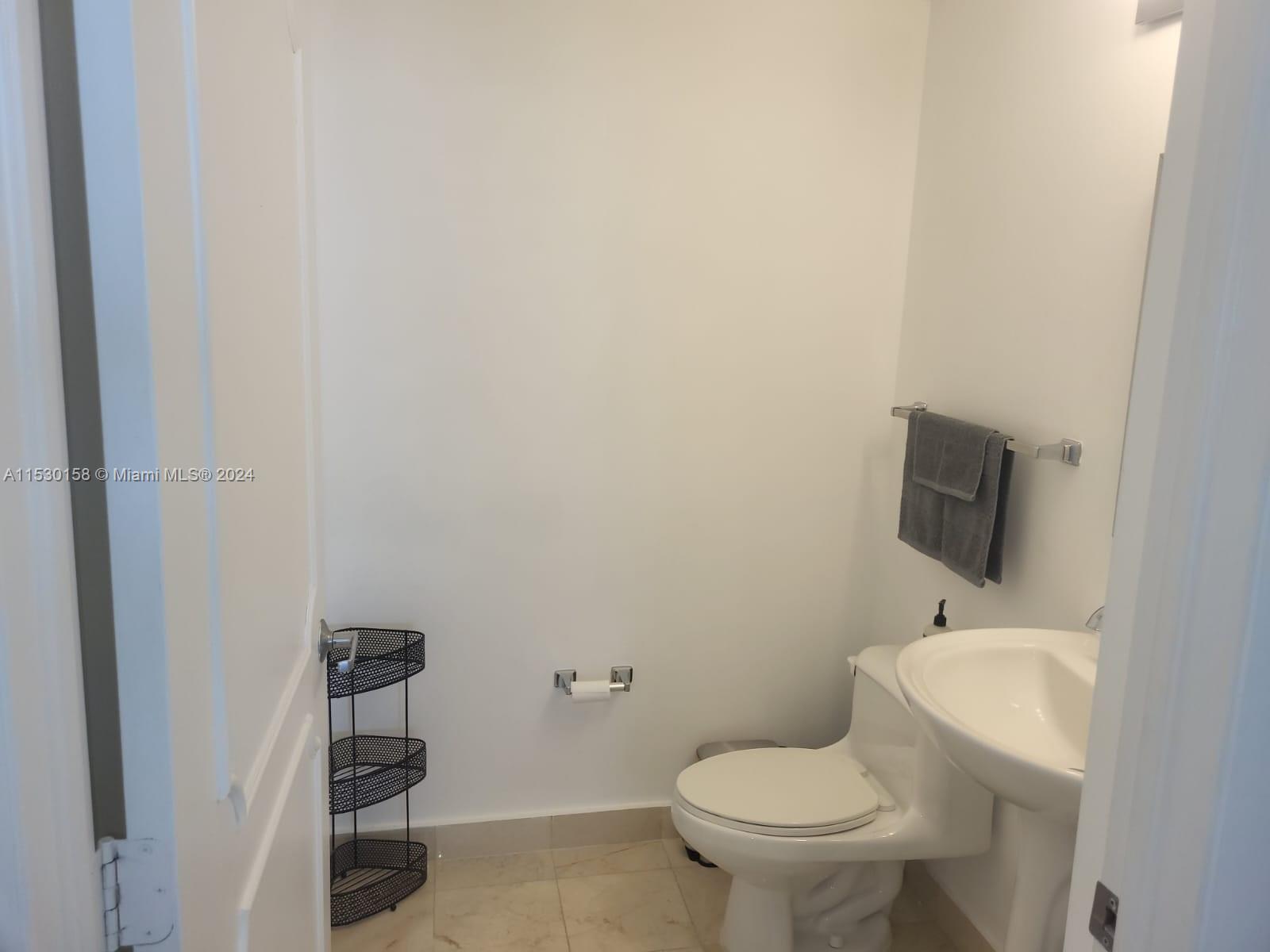 AKOYA CONDO - Residential Lease