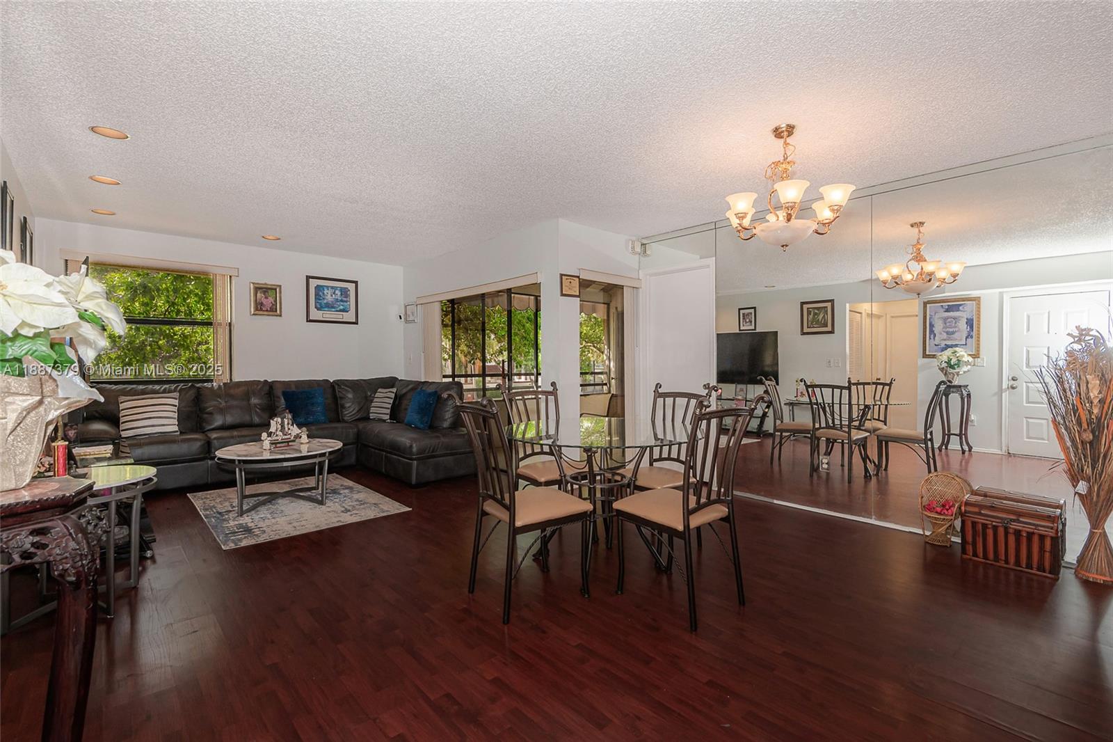 QUATRAINE CONDO I PH I - Residential