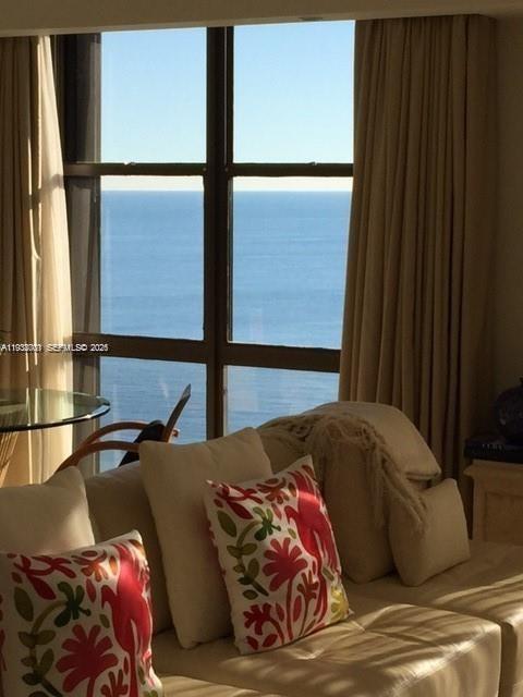 1121 Crandon Blvd F1107