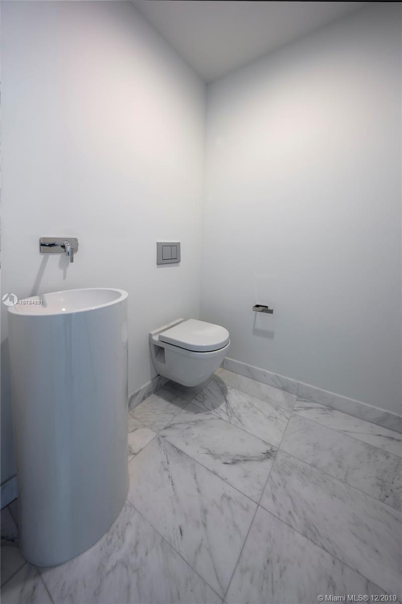 OCEANA BAL HARBOUR CONDO - Residential