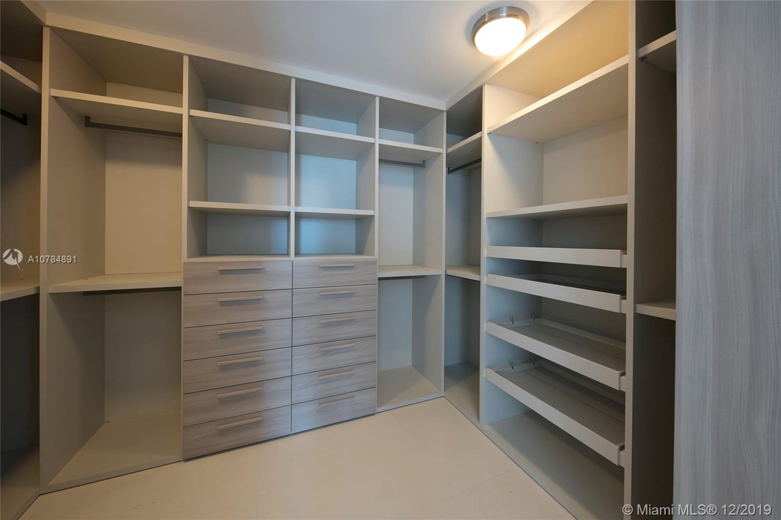 OCEANA BAL HARBOUR CONDO - Residential