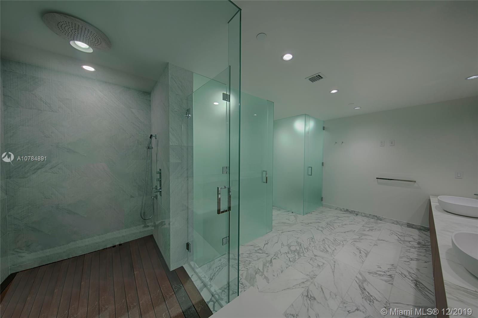 OCEANA BAL HARBOUR CONDO - Residential