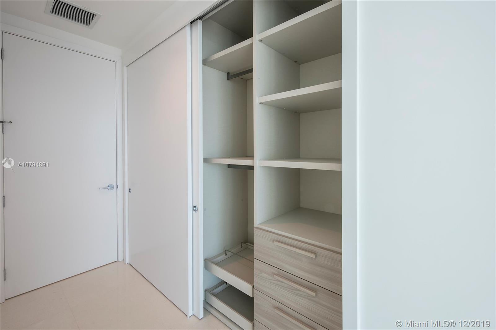 OCEANA BAL HARBOUR CONDO - Residential