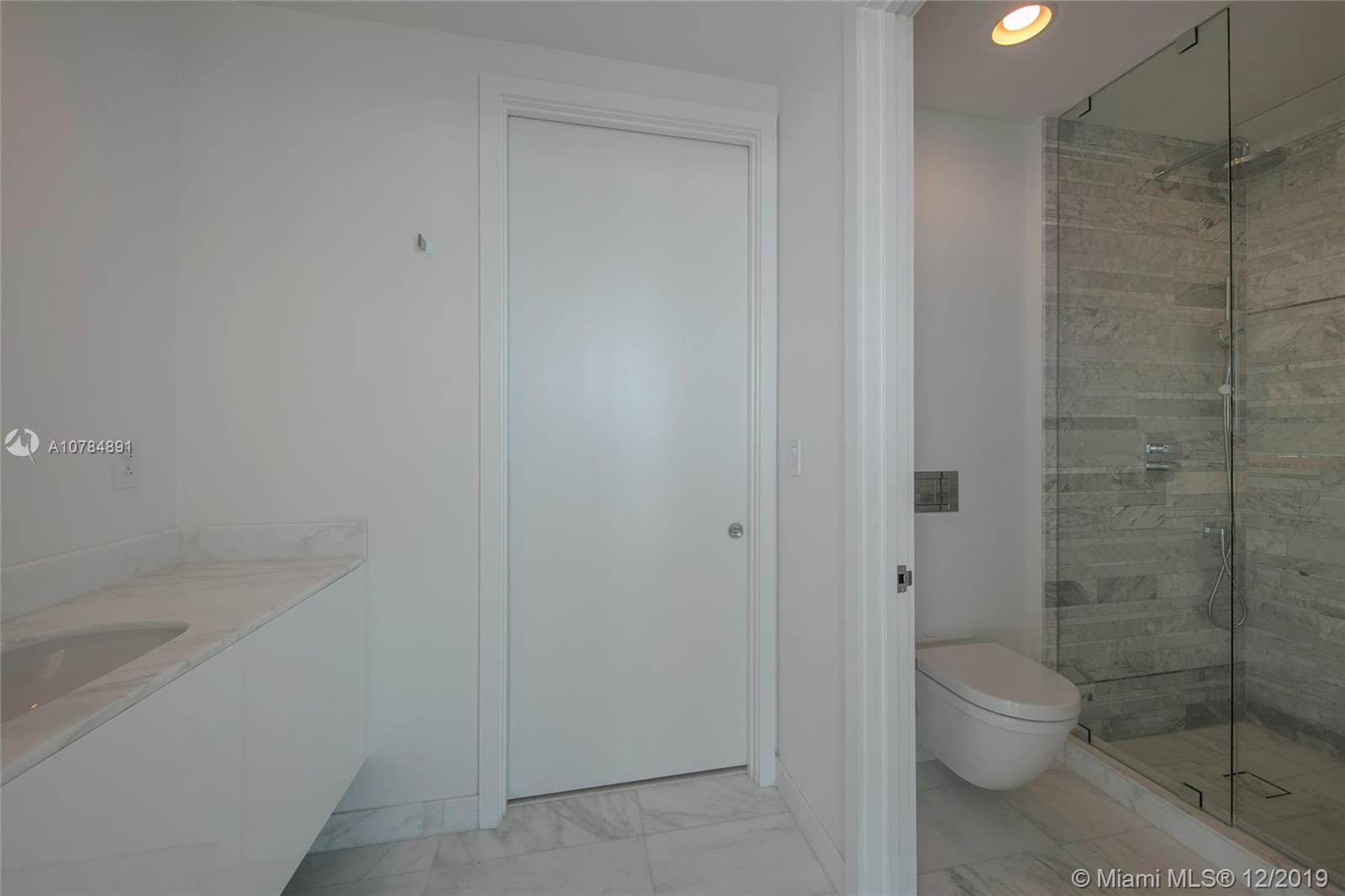 OCEANA BAL HARBOUR CONDO - Residential