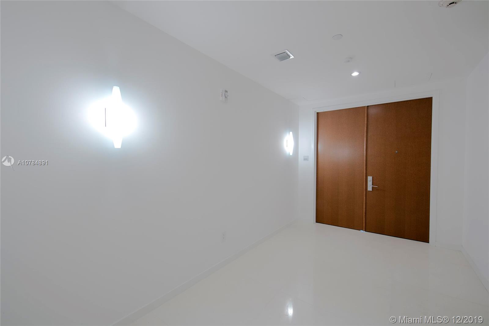 OCEANA BAL HARBOUR CONDO - Residential