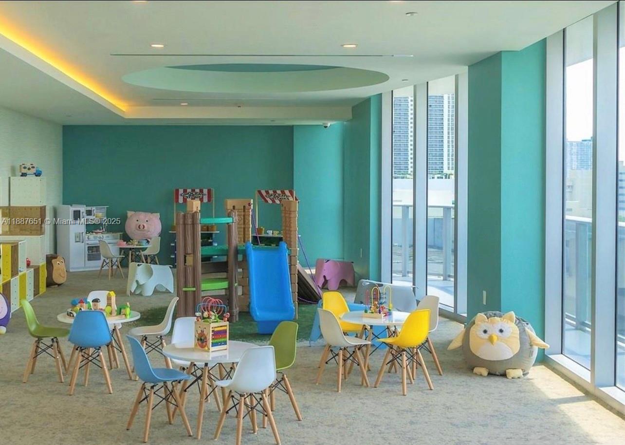 ARIA ON THE BAY CONDO - Residential Lease