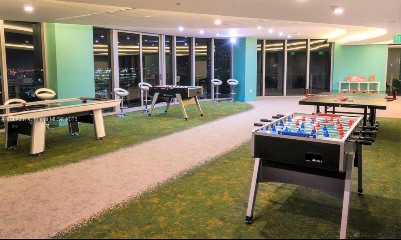 ARIA ON THE BAY CONDO - Residential Lease