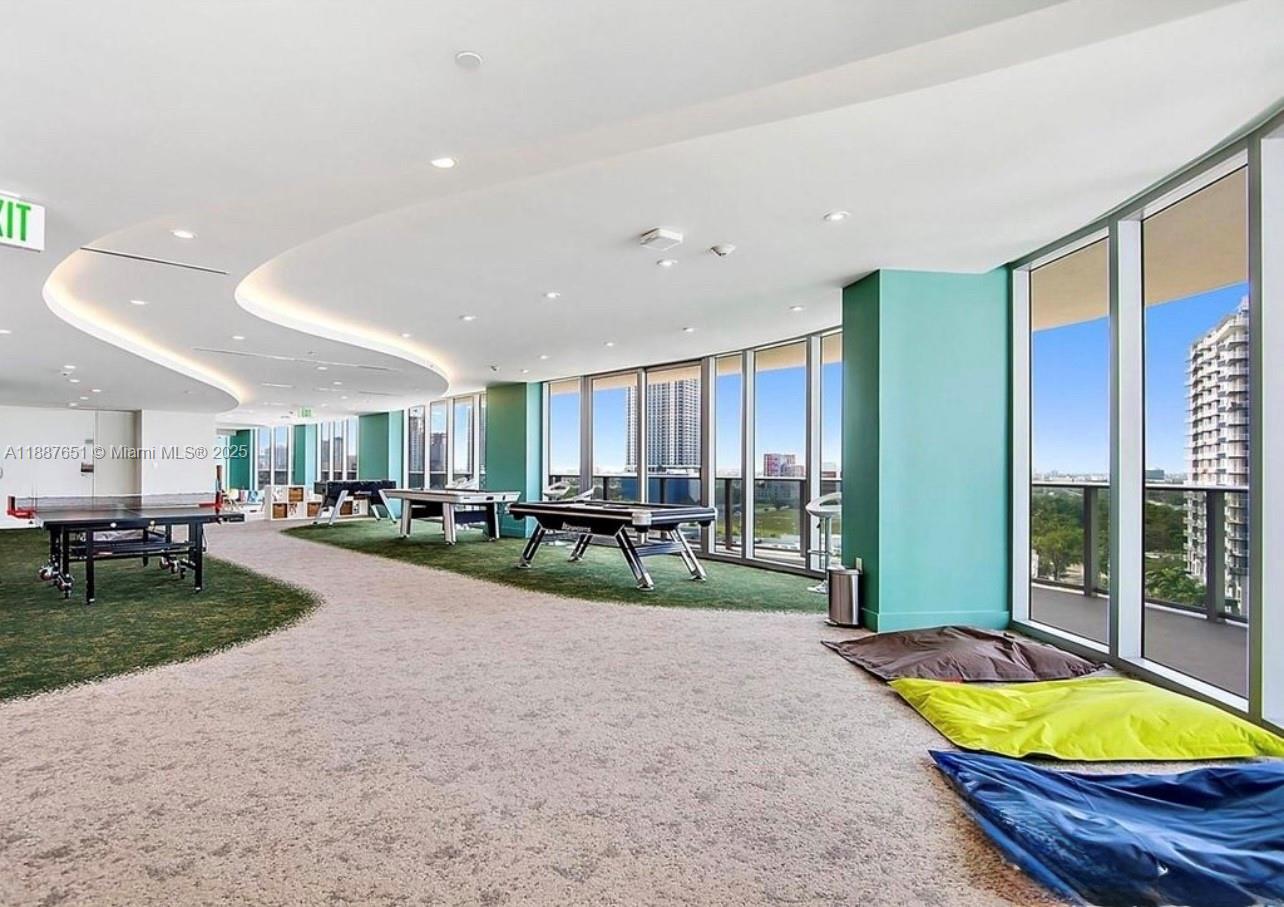 ARIA ON THE BAY CONDO - Residential Lease