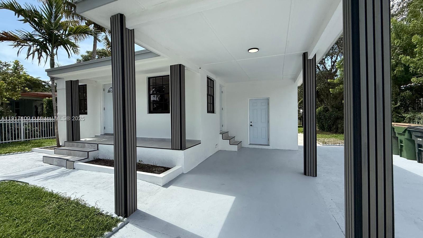 POINCIANNA MANOR SEC 2 - Residential