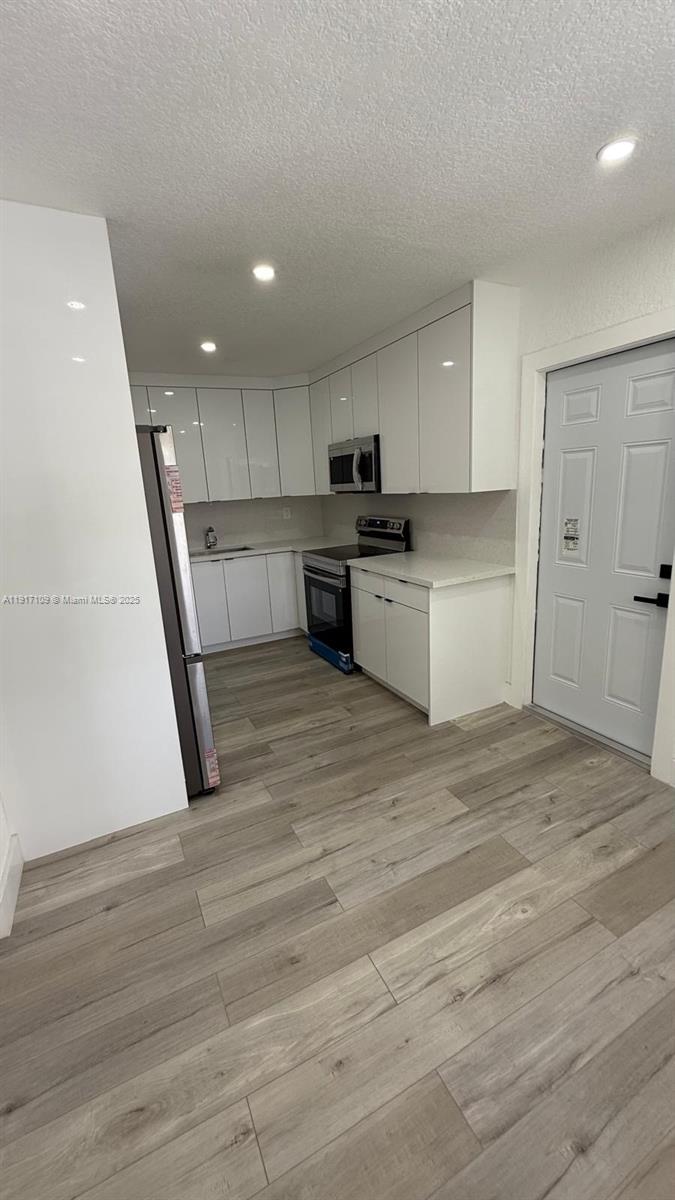 POINCIANNA MANOR SEC 2 - Residential