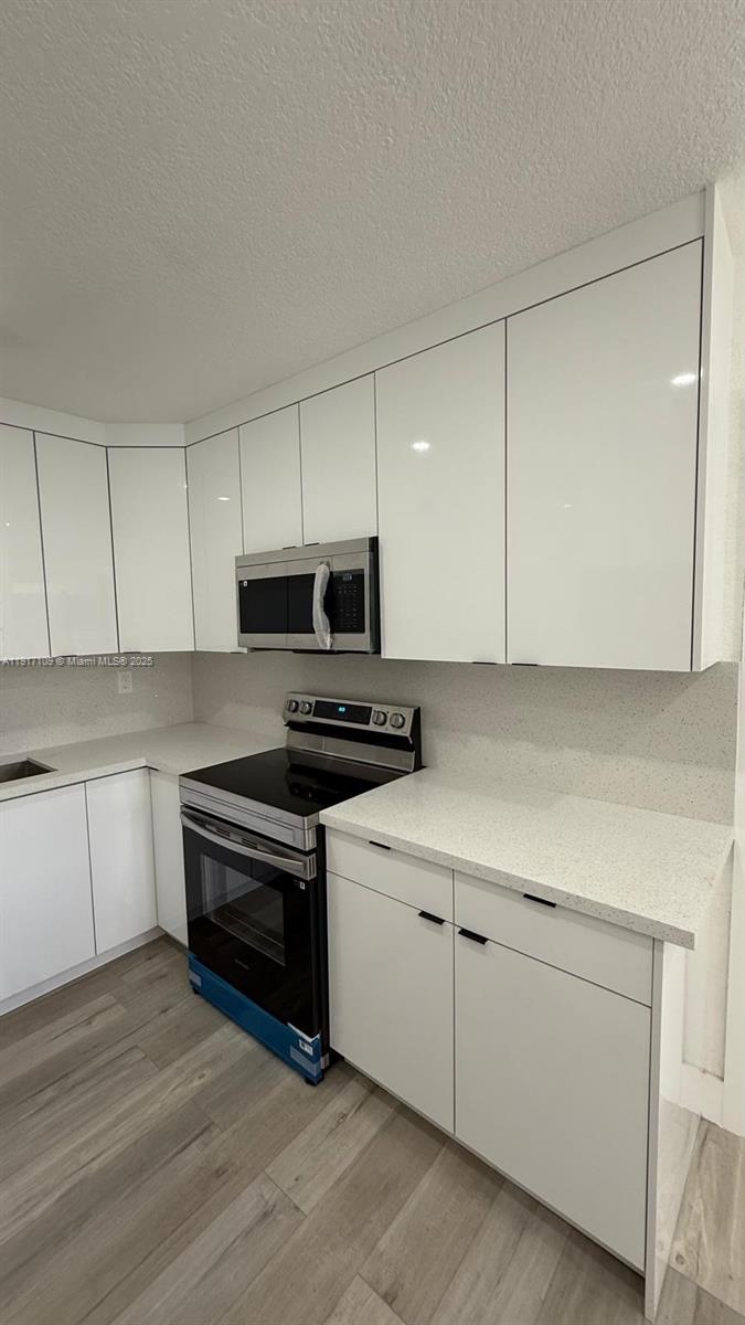 POINCIANNA MANOR SEC 2 - Residential