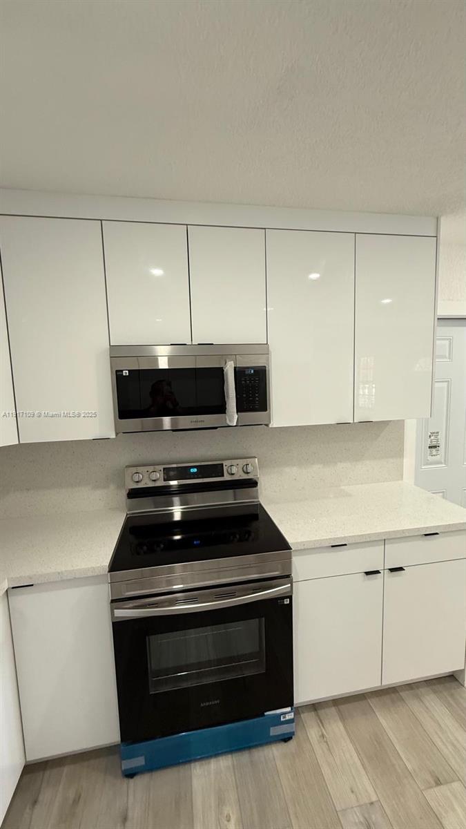 POINCIANNA MANOR SEC 2 - Residential