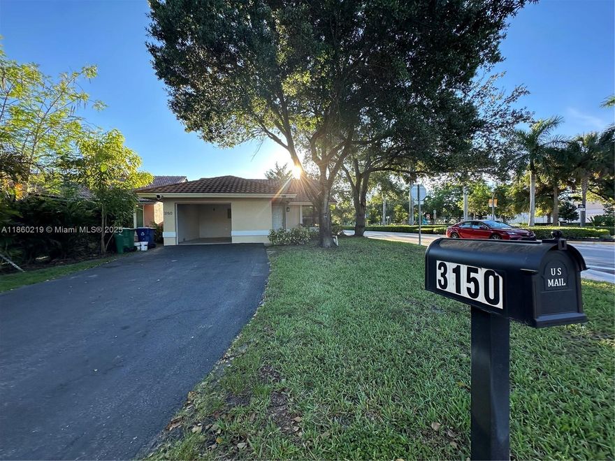 Nice and clean 3/2 with car garage in central coral springs. The house is located near all shops,restaurants,schools,post office,broward library and coral springs hospital. close to sawgrass Expw and one block university Dr. EXCELLENT LOCATION !!!. FULLY RENOVATED Porcelain tile throughout,updated euro style kitchen with quartz countertops, fully renovated bathrooms with italian hanging vanities, great patio with fully fenced yard.