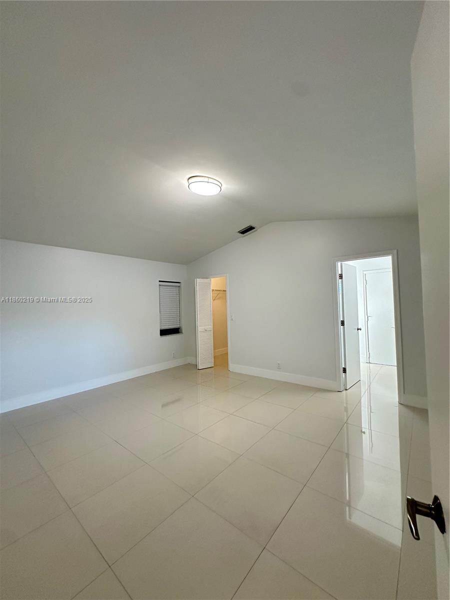 CORAL SPRINGS UNIVERSITY - Residential Lease