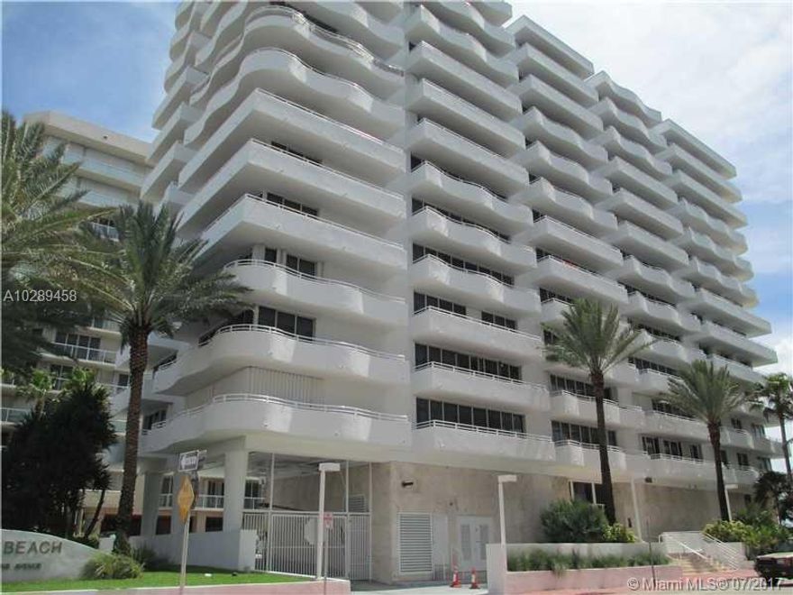 Beautiful and Spacious Furnished 2/2 apartment with a beautiful ocean view. Electricity and Basic Cable included. Will not last.Close to Surfside Neighborhood Club.Great opportunity for relax in a beautiful apartment.