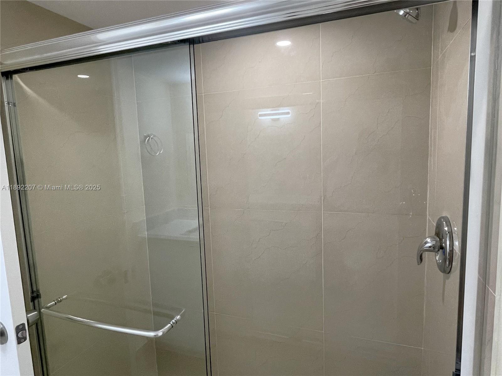 WOODSIDE APTS CONDO - Residential Lease