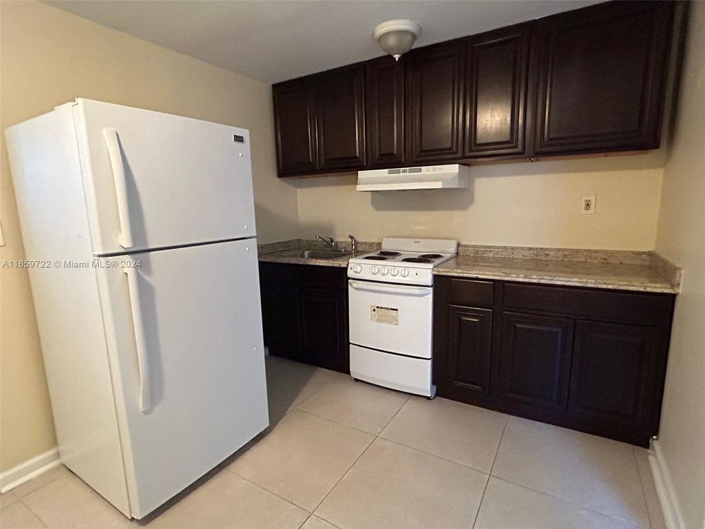 Photo of 1826 N 24th Ave #F, Hollywood, FL 33020 (MLS # A11659722)