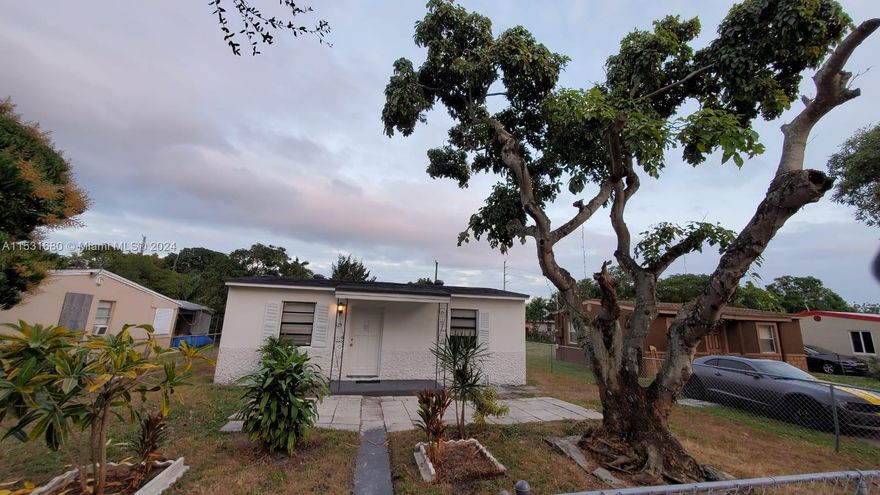 No HOA. Rented for $2,199/month to a Section 8 tenant (as of November 2025: the government pays 100% of the rent). Potential rent increase to $2,520/month (renewal date: July 31, 2026). The tenant has been at the property since 08/16/2022.

Exclusive Incentive for primary and investors: save 1.5 points on your rate with my lender (e.g., 6.5% drops to 5%). Primary residents enjoy free appraisal and fully covered mortgage insurance- no 1st-time buyer requirement!

Current management company available for seamless transition. Please do not disturb tenant or knock on the door!