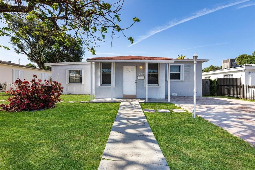 Charming Ranch-Style Home with Sunroom.
Step into comfort and versatility with this well-maintained 3-bedroom, 2-bath ranch-style home, perfectly situated within the neighborhood. Bright and inviting, the home features a spacious sunroom that floods the interior with natural light, ideal for relaxing or entertaining. The backyard offers endless possibilities, whether you're dreaming of outdoor gatherings, gardening, or future expansion. With its solid condition, functional layout, and generous lot, this home is perfect for anyone!
