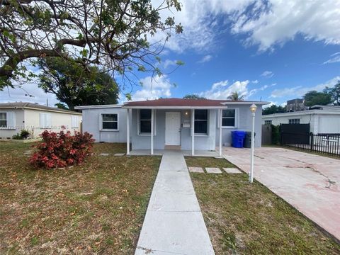2459 Funston St Hollywood FL 33020